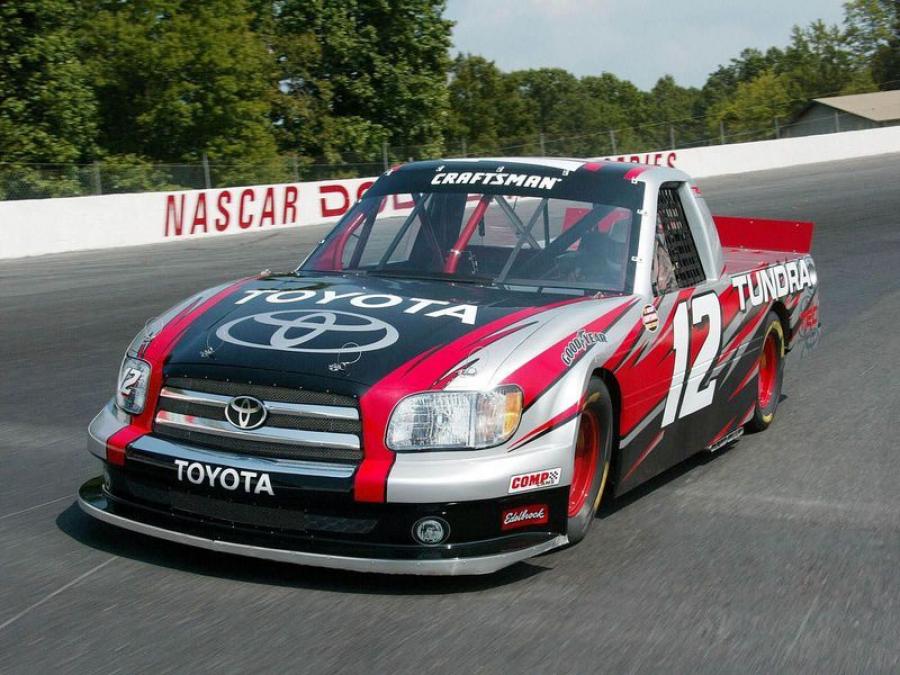  Toyota Tundra NASCAR Craftsman Series Truck by TRD 2004 года  (фото 1 из 12)
